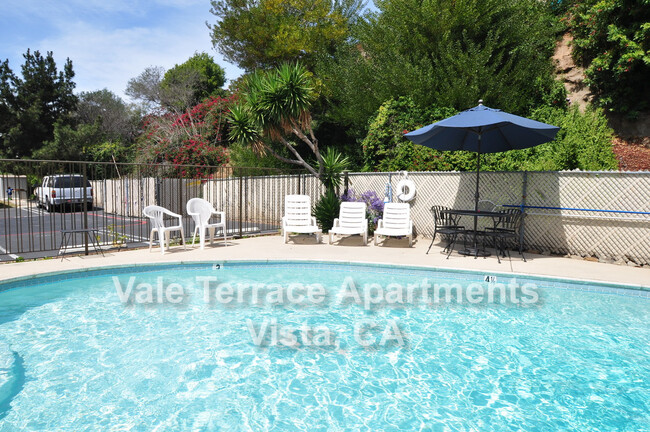 Piscina - Vale Terrace Apartments