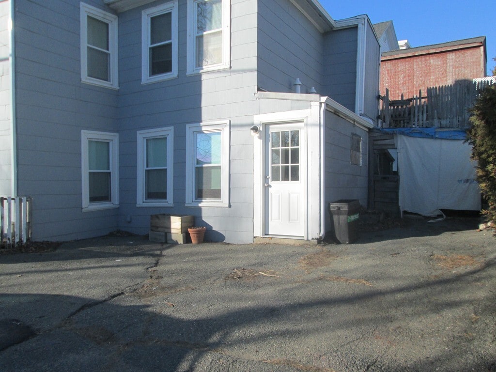 Primary Photo - 57 Warner St