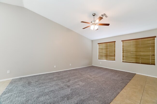 Foto del edificio - 4657 E Austin Ln