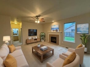 Building Photo - 1182 Throne Dr