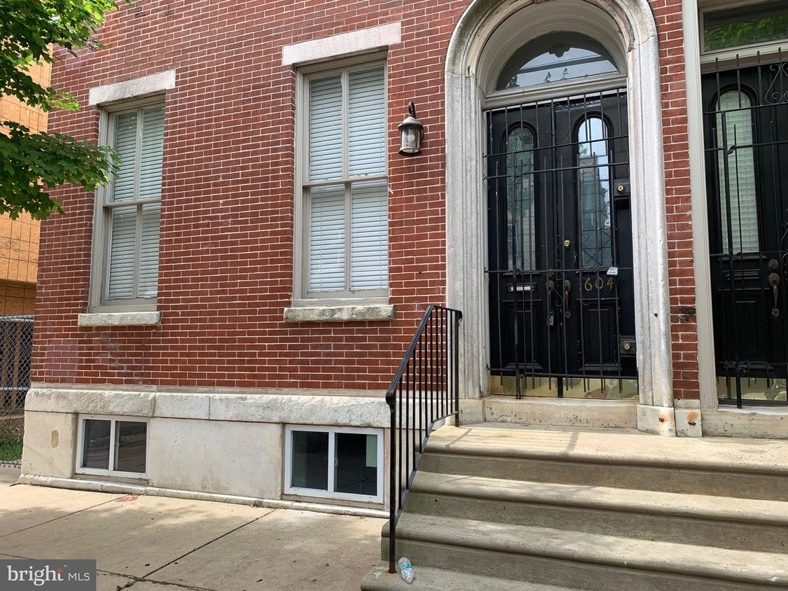 1604 Wallace St Unit 102, Philadelphia, PA 19130 Room for Rent in