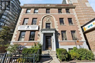 Building Photo - 134 Carlton St.