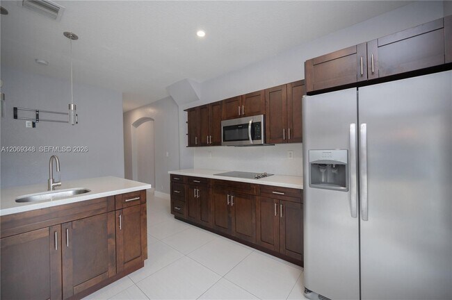 Foto del edificio - 21002 SW 92nd Ct