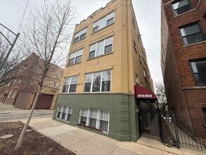 Building Photo - 2018 N Spaulding Ave