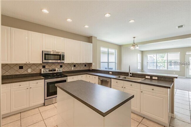 Building Photo - 12563 Cragside Ln