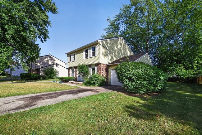 Foto del edificio - 6839-6841 Woodlake