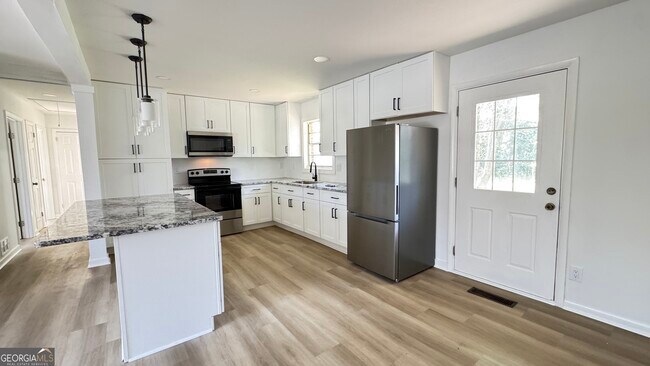 Foto del edificio - 723 Sheffield Rd