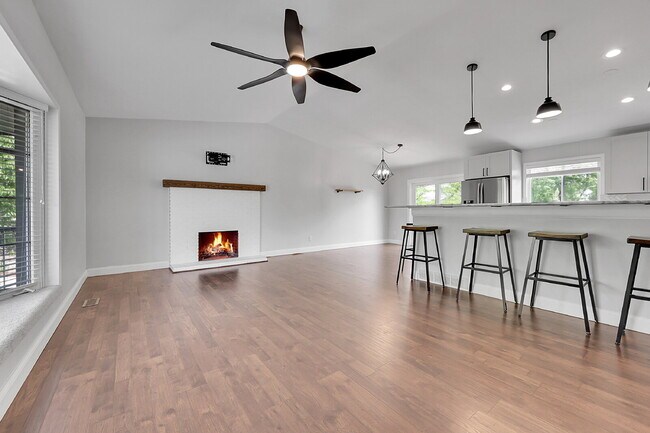 Foto del edificio - $2,700.00 - 4 Beds, 2 Baths, Single Family...