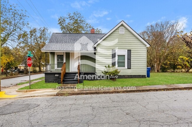 Building Photo - 301 C St