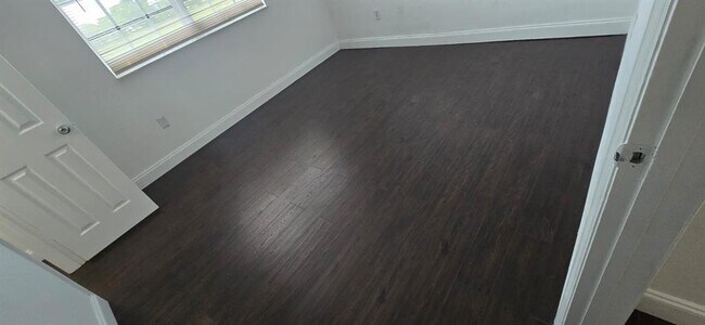 Foto del edificio - 201 SW 116th Ave