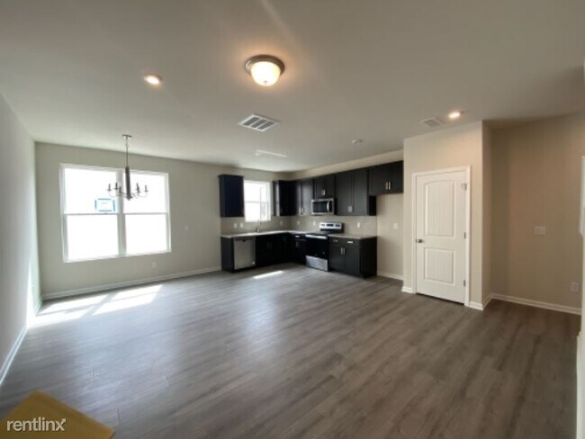 Building Photo - 3 br, 3 bath Townhome - 3065 Talisman Way