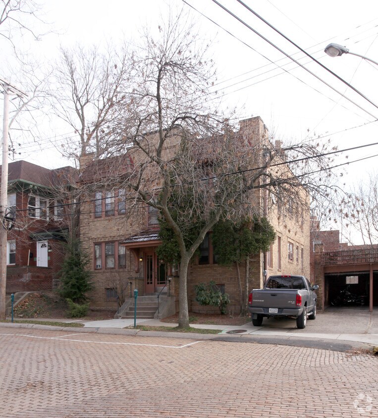 Building Photo - 731 Wisteria Ave