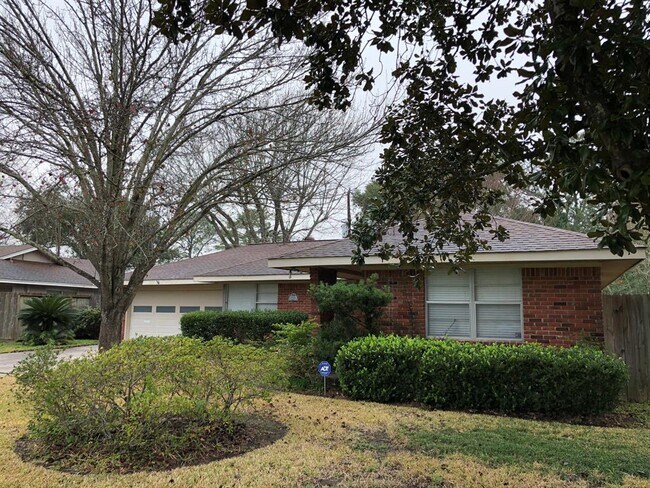 Foto del edificio - 4506 Kingfisher Dr