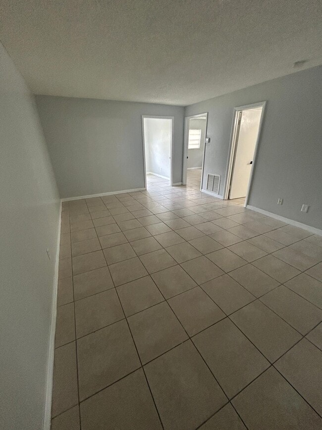 Foto del edificio - 3210 Louisiana Ave