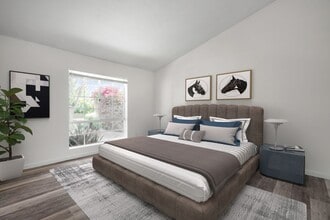 Building Photo - 5288 Manhasset Dr