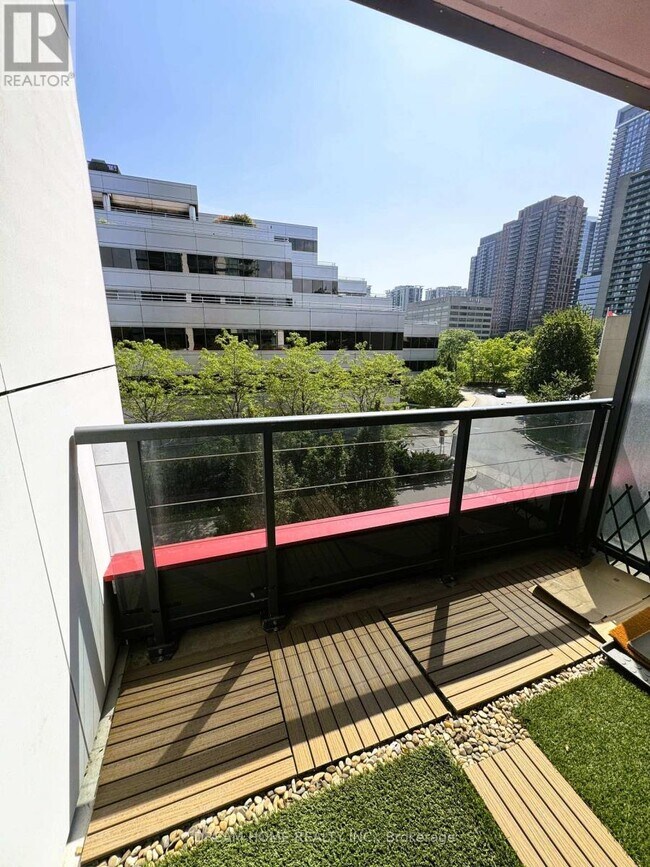 Photo du bâtiment - 88-388 Sheppard Ave E