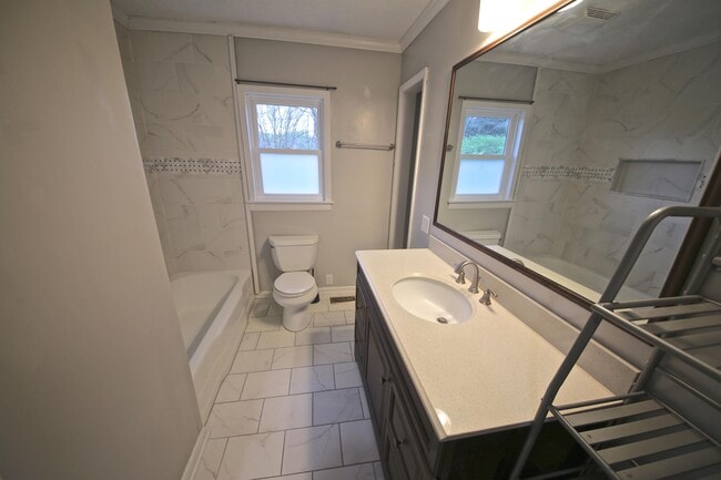 Foto del edificio - 3801 W Woodyard Rd