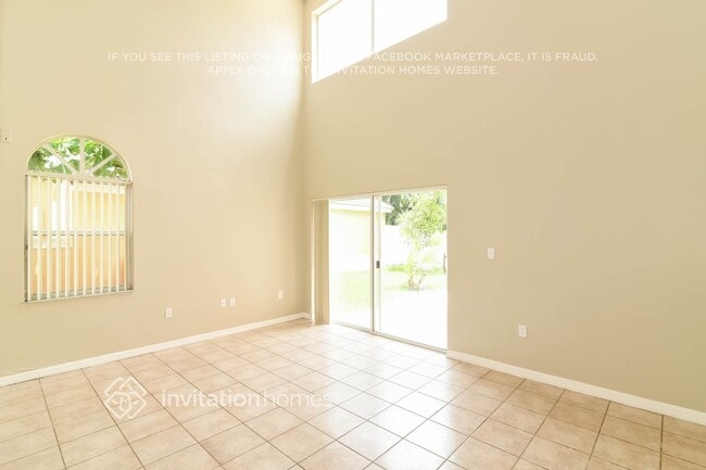 Foto del edificio - 19167 NW 13th Ct