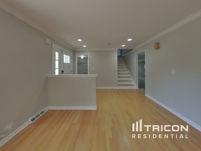 Foto del edificio - 2206 W Lawrence Ln