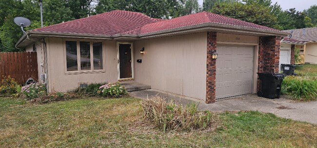Foto del edificio - 1022 W Catalpa St