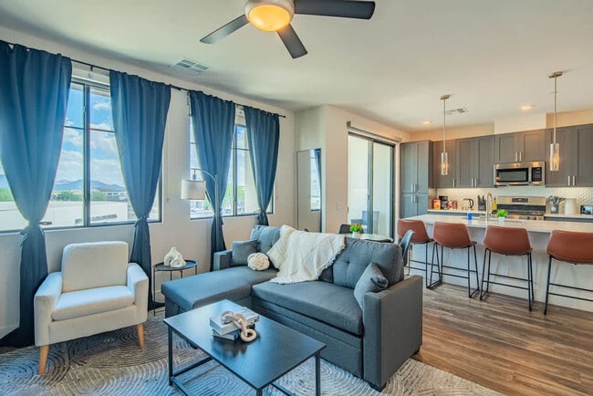 Foto del edificio - 15501 N Dial Blvd