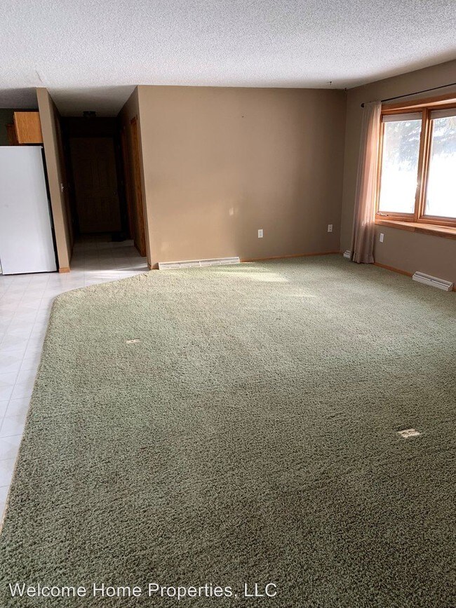 Foto del edificio - 3 br, 3 bath House - 8141 28th St SE
