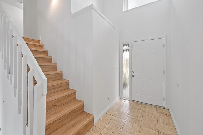 Foto del edificio - 4631 Brook Dr