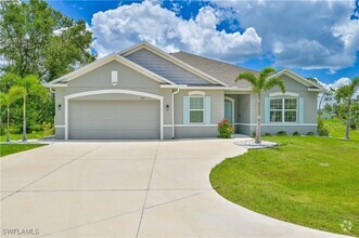 Building Photo - 208 Castile Ct