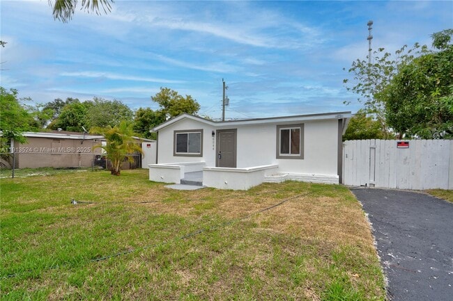 Foto del edificio - 6044 SW 37th St