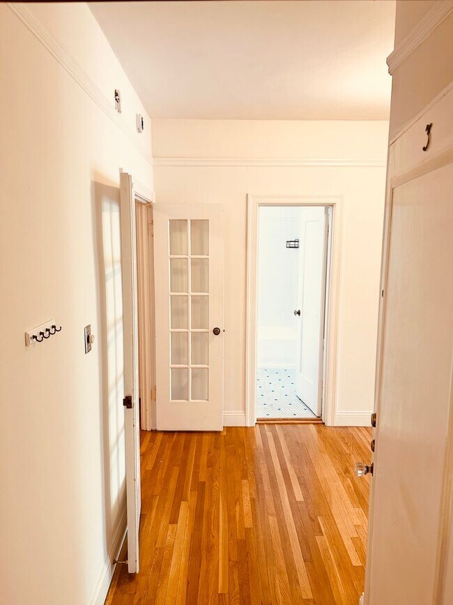 Foto del edificio - Beautiful 1 Bedroom located in one of San ...