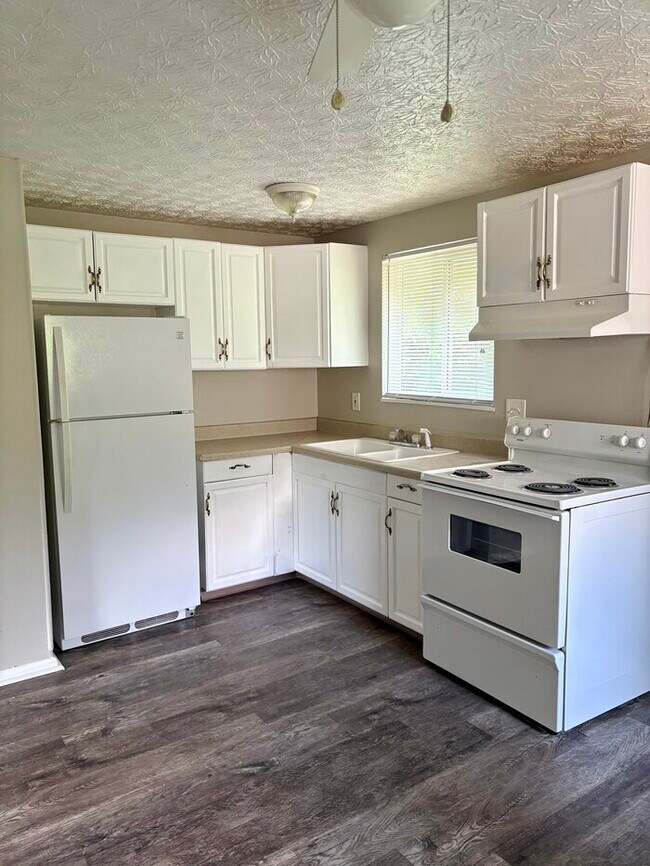 Foto del edificio - Charming 3 beds 1 bath in Columbus!