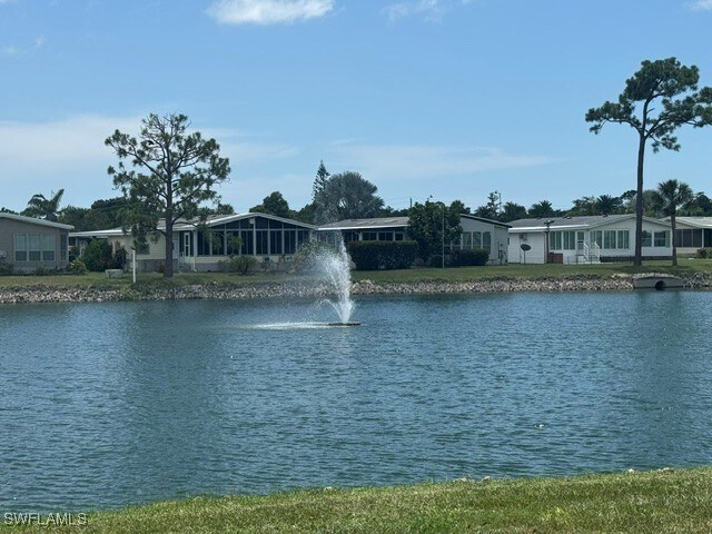 Foto del edificio - 11350 Virginia Dr