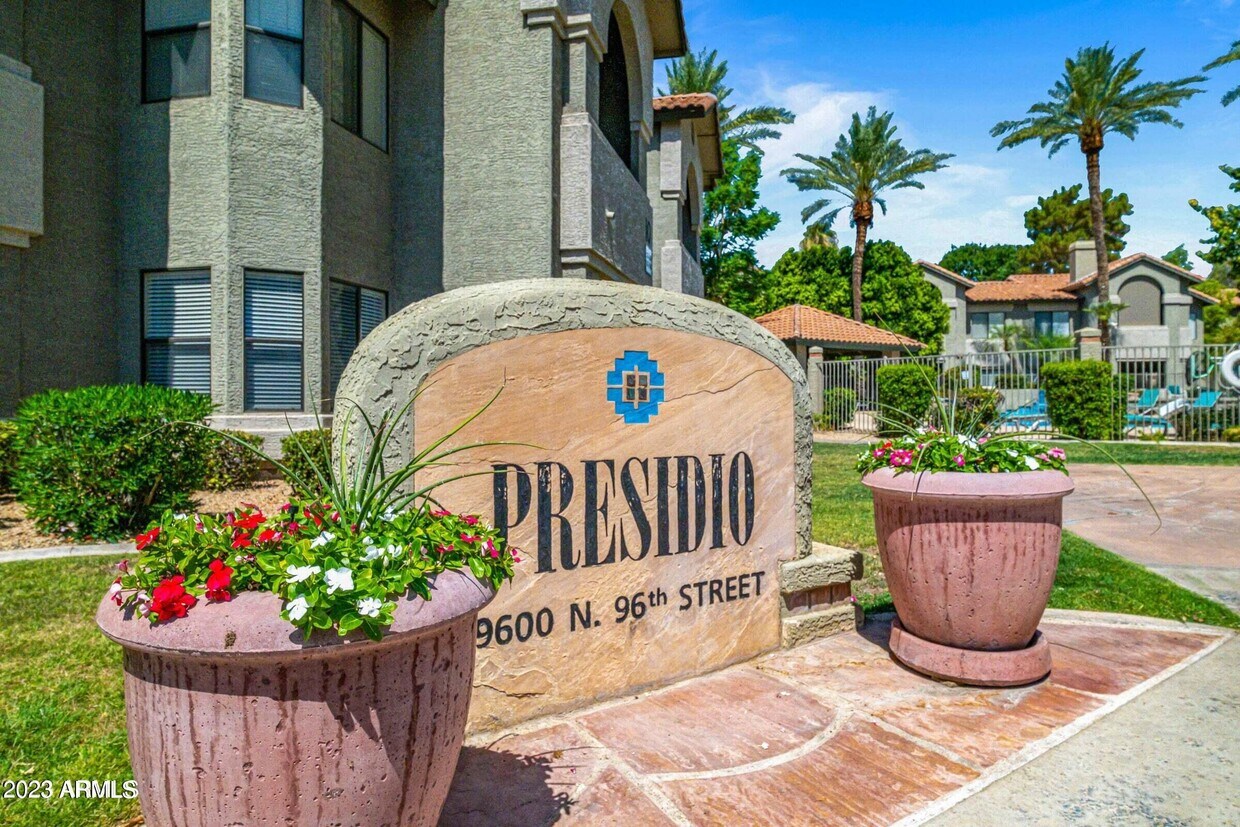 Foto principal - 9600 N 96th St