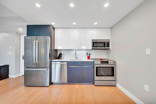 Foto del edificio - 932 Broadway