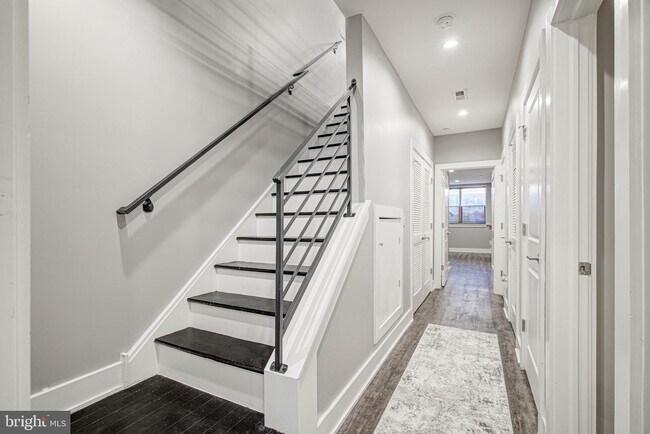 Foto del edificio - 1747 N Marshall St