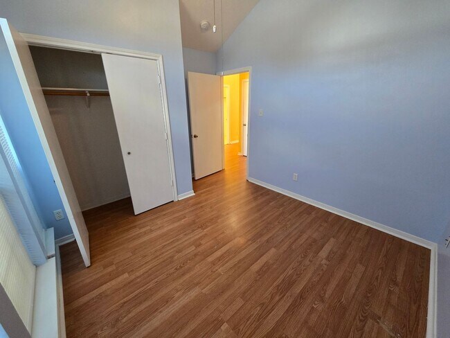 Foto del edificio - College Station - 3 bedroom / 2 bath / Fenced Yard / Garage /House