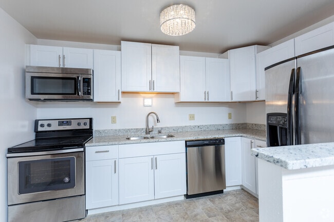 2BR, 1.5BA - Tosa Village