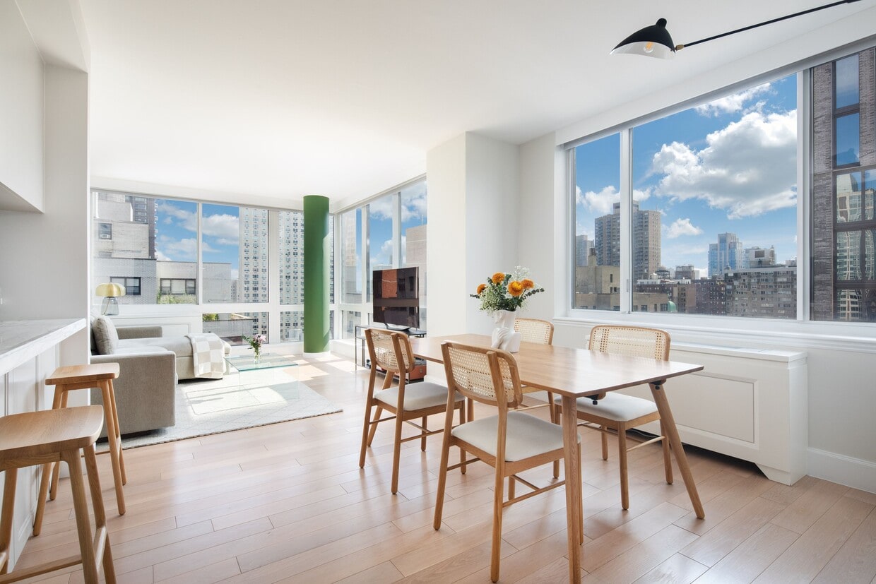 Photo - 389 E 89th St (New York, NY)