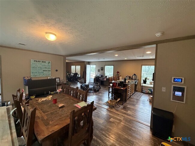 Foto del edificio - 167 Posey Ranch Rd