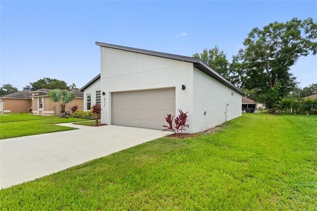 Building Photo - 412 Lark Ct