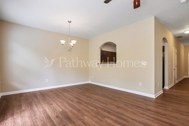 Building Photo - 3039 Bonnes Dr