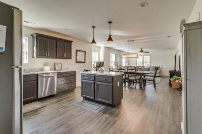 Foto del edificio - 3 Bedroom 2 Bathroom House in Johnson City