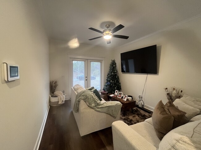 Building Photo - 22 Governors Blvd