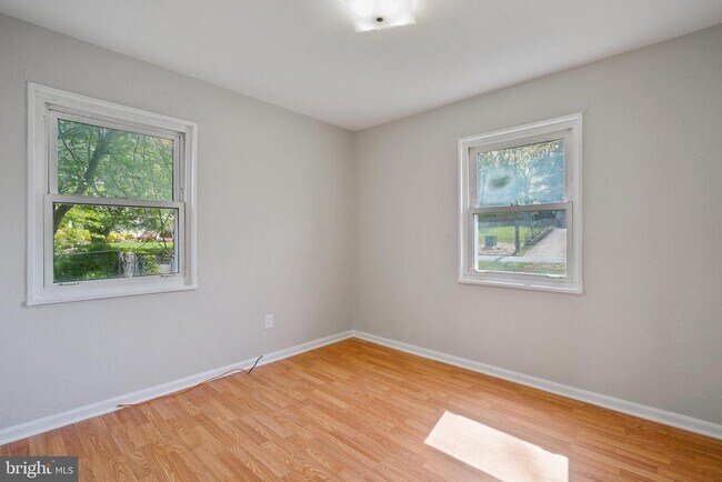 Building Photo - 7421 Nigh Rd