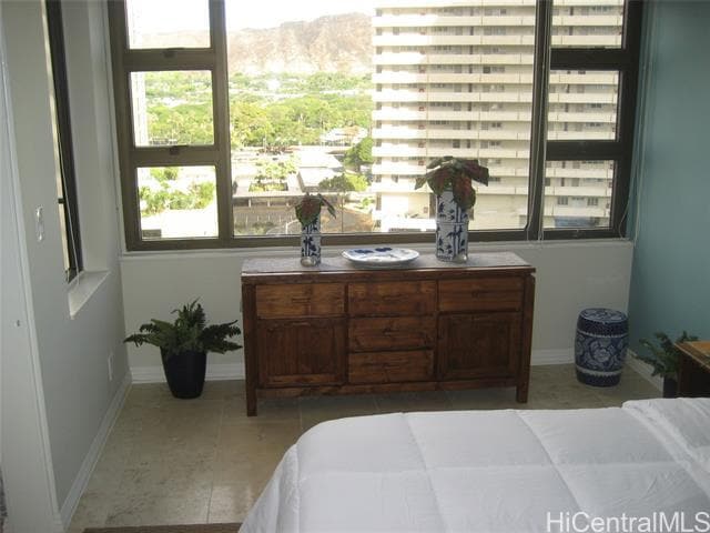 Building Photo - 201 ?Ohua Ave