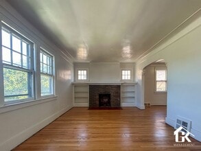 Building Photo - 2425 Clements St