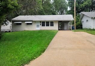 Building Photo - 8339 Buddie Dr