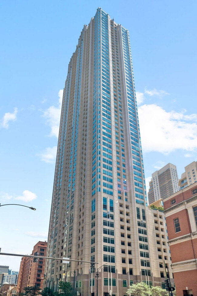Building Photo - 33 W Ontario St