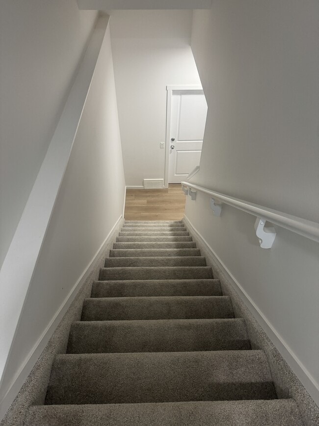 Building Photo - 4239 Kinglet Dr