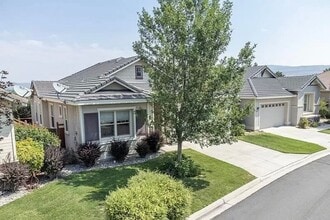 Building Photo - 6056 Cielo Cir